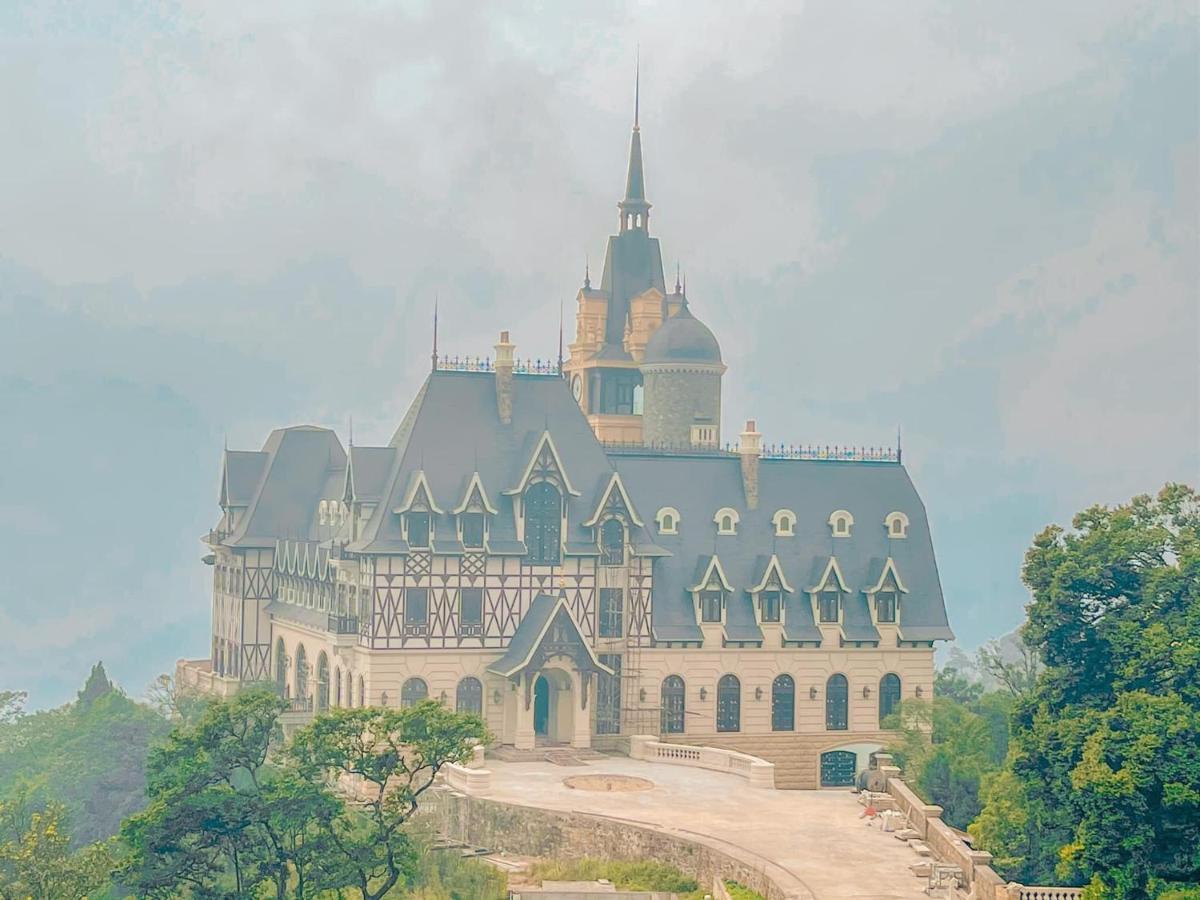 Hotel Khach San Rosalia Tam Ðảo Exteriér fotografie
