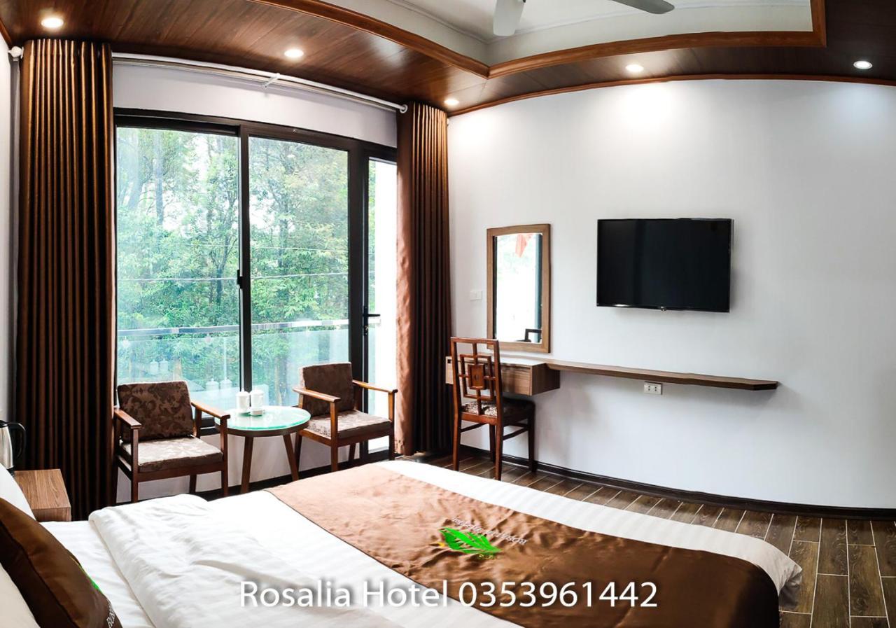 Hotel Khach San Rosalia Tam Ðảo Exteriér fotografie