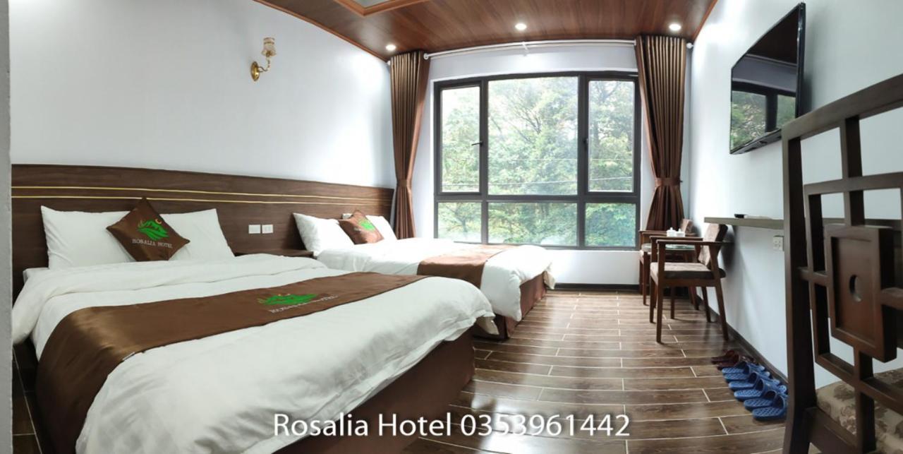 Hotel Khach San Rosalia Tam Ðảo Exteriér fotografie