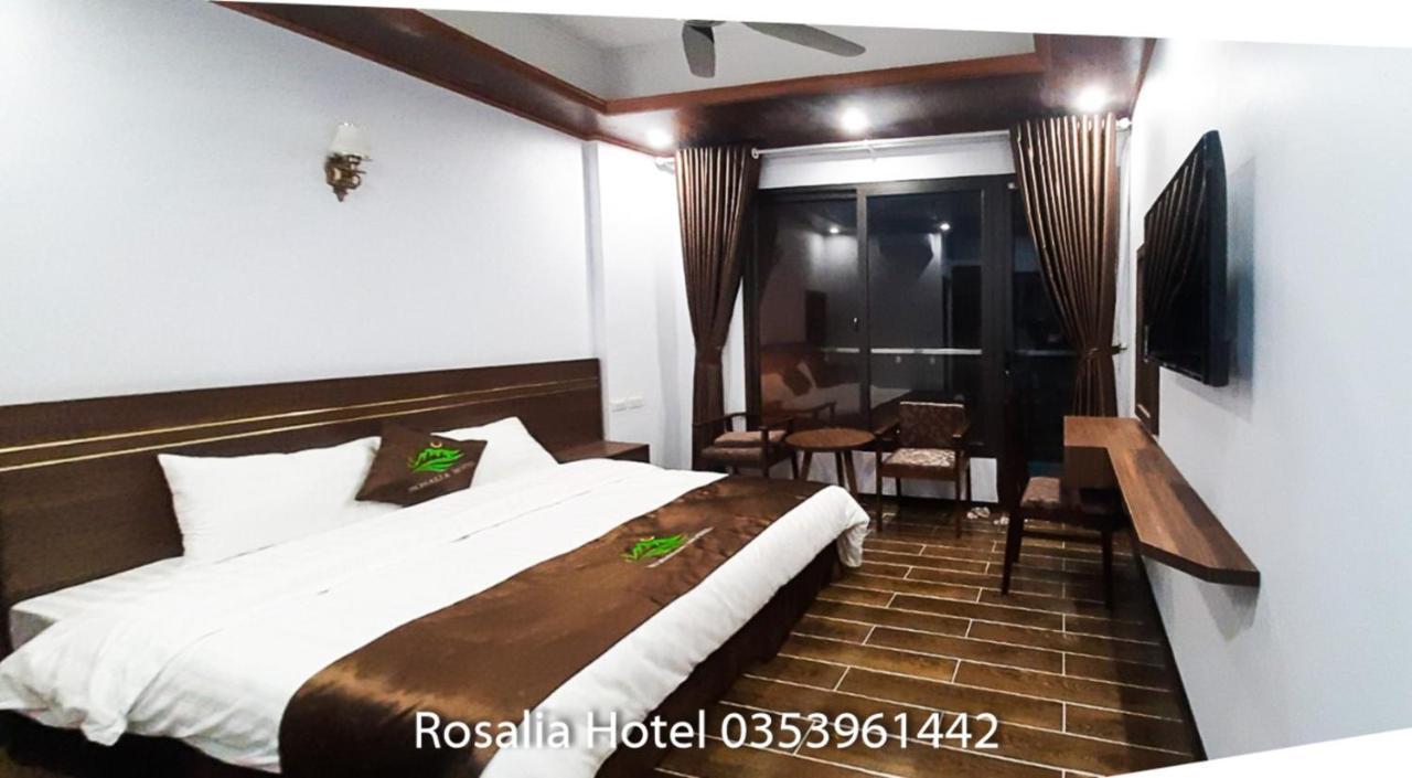 Hotel Khach San Rosalia Tam Ðảo Exteriér fotografie